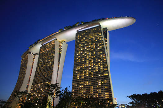 marina bay sands at twilight