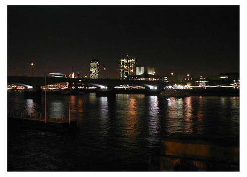 london__at.the.river