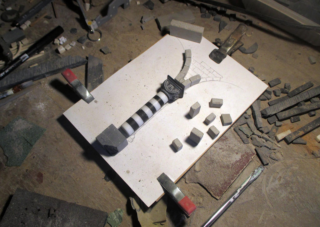 (Making of) the stone striped column