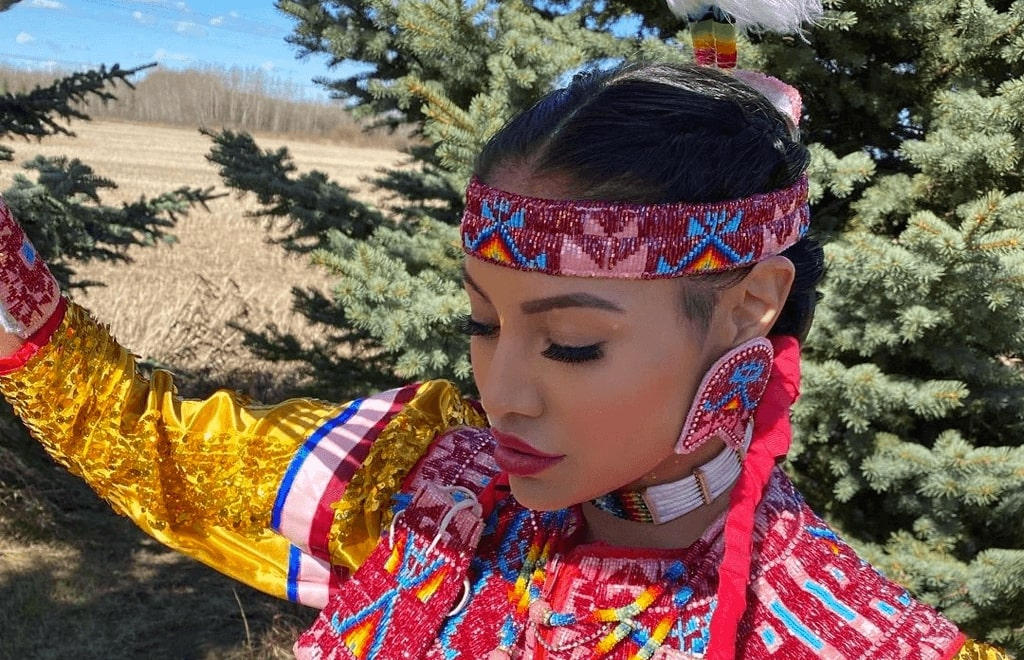 Nativeamericanashleycallingbullcree