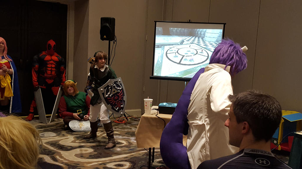 AAC Cosplay Rumble: Link vs Mewtwo by Sylabus on DeviantArt