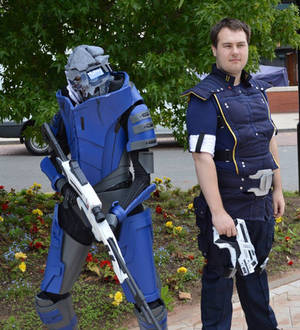 Mass Effect Garrus and SHepard cosplays