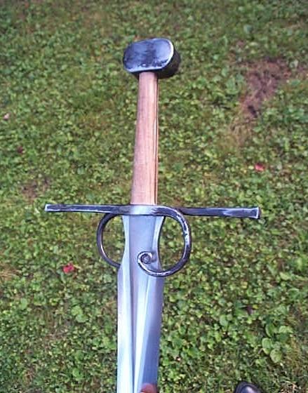 Leafblade rough hilted