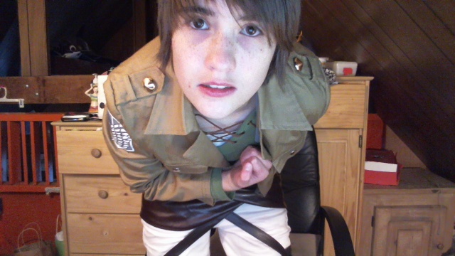 eren cosplay