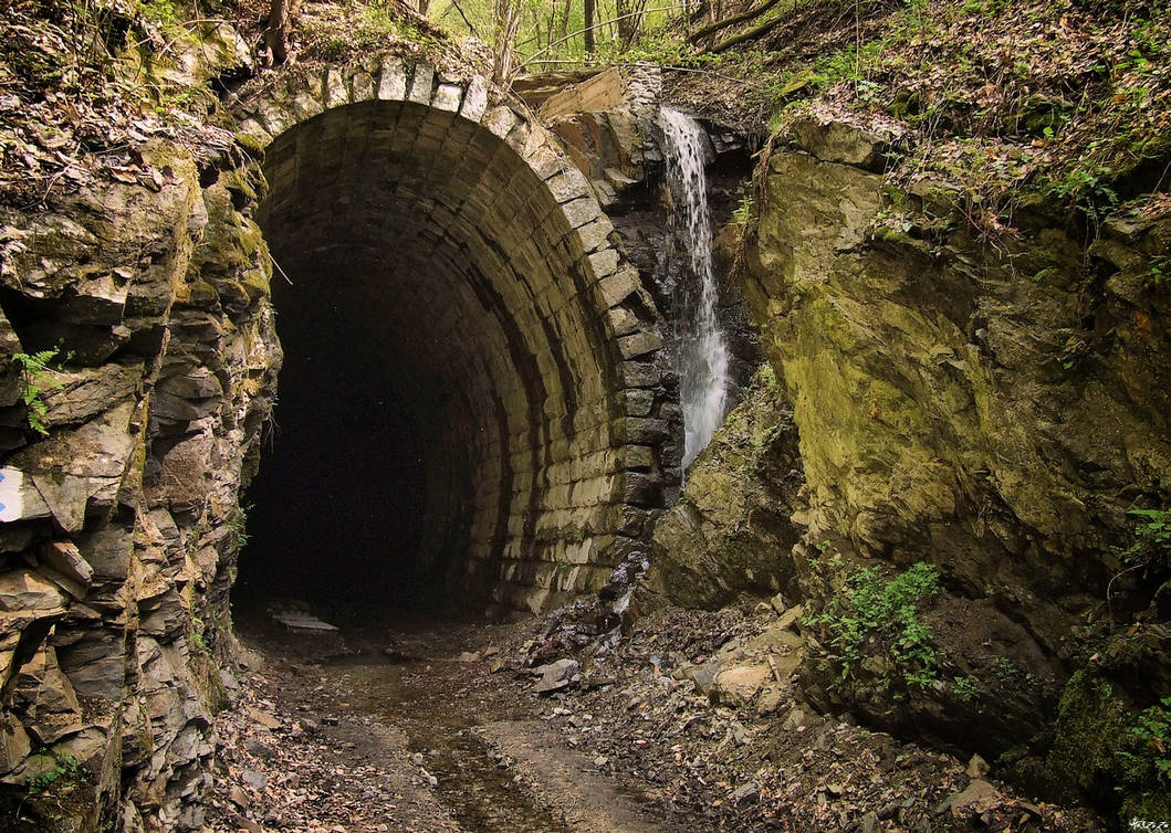 railway tunnel by Haszczu
