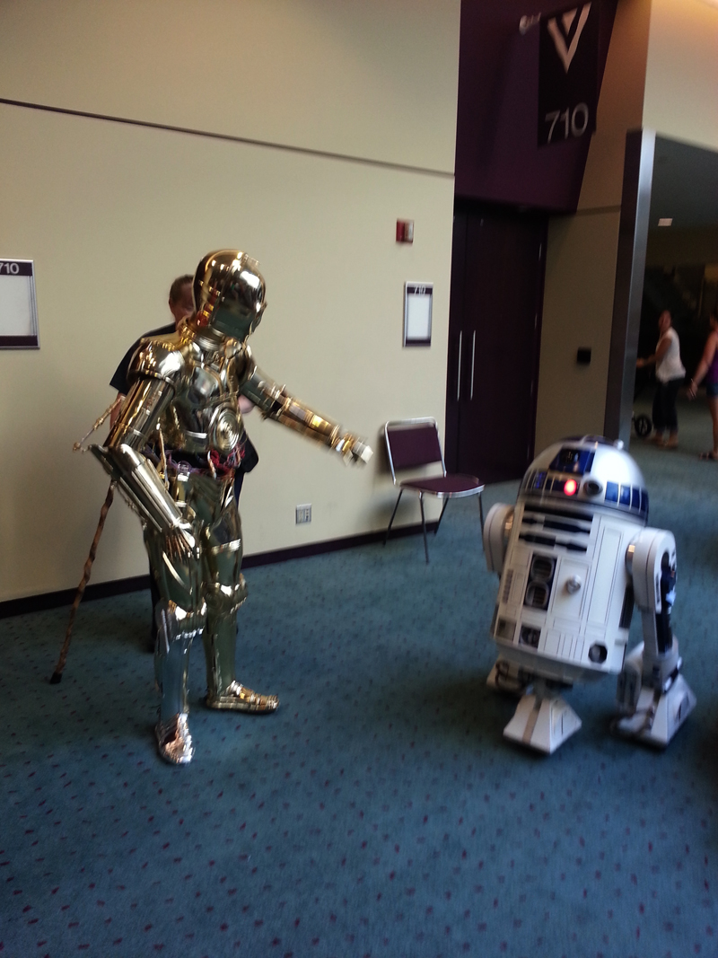 R2D2 AND C3PO