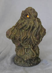 Cthulhu Bust (Painted)!!! by shaungent