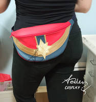 Capitain Marvel fanny pack - back view