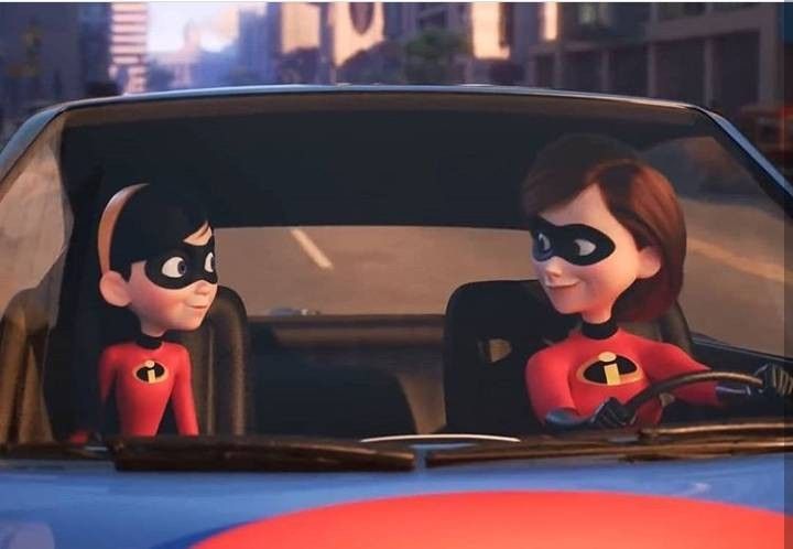 Elastigirl and violet in the incredicar