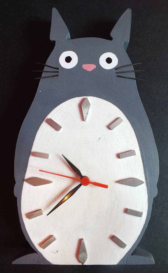Totoro Clock by LanniePossum on DeviantArt