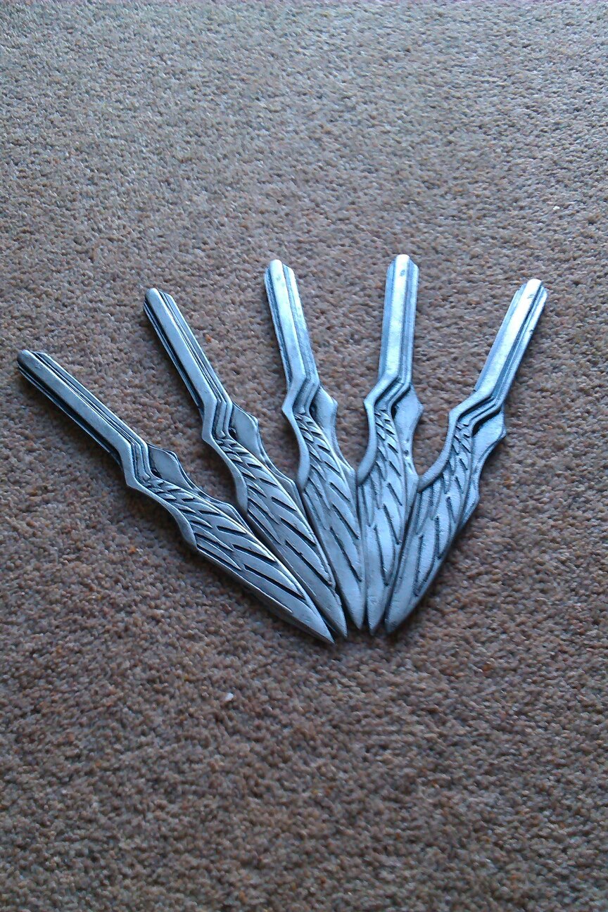 Phoenix Throwing Knives