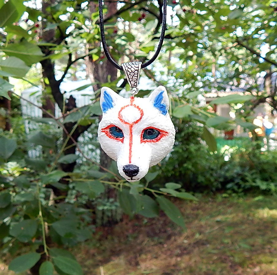 Okami Amaterasu Necklace pendant, white wolf