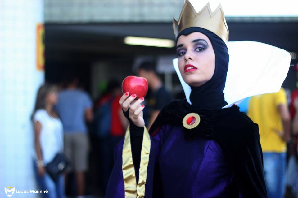 Evil Queen Cosplay by FLovett on DeviantArt