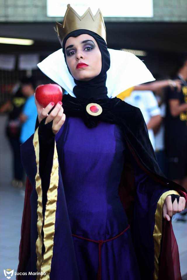 Evil Queen Cosplay by FLovett on DeviantArt