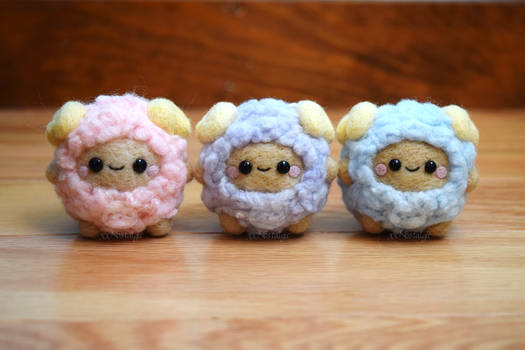 Felted Assorted Fluffy Sheep