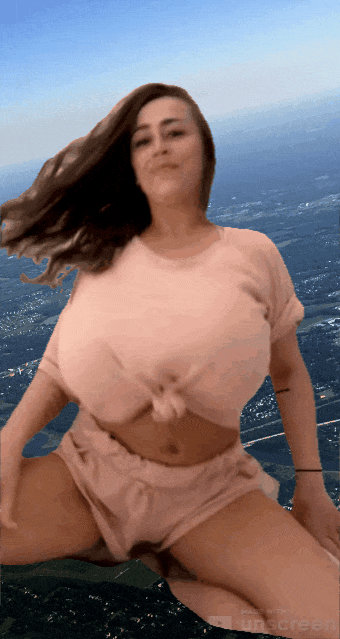 Click! Huge boobs bouncing - by PQChichotas on Make a GIF