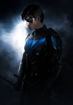 NIGHTWING - BRENTON THWAITES