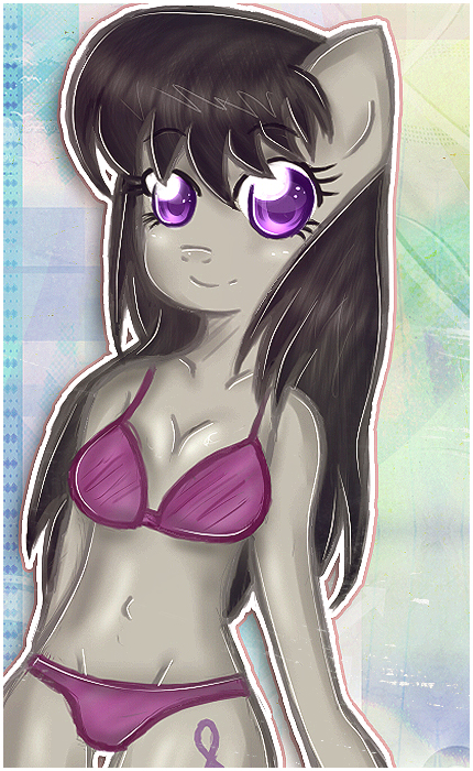 Octavia in bikini