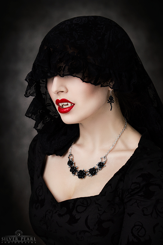 Vampire Bride II by la-esmeralda on DeviantArt