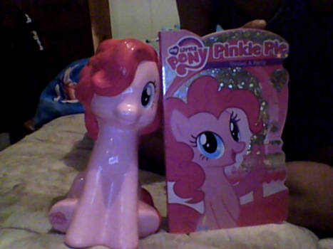 pinkie pie book and bank