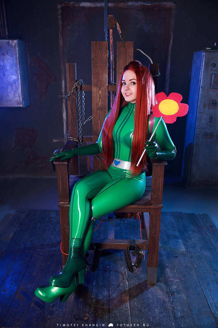 Totally Spies Sam Latex Cosplay by polligulina on DeviantArt.