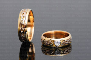 Celtic Knot Wedding Rings