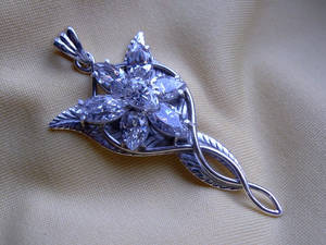 Evenstar - Arwen s Pendant