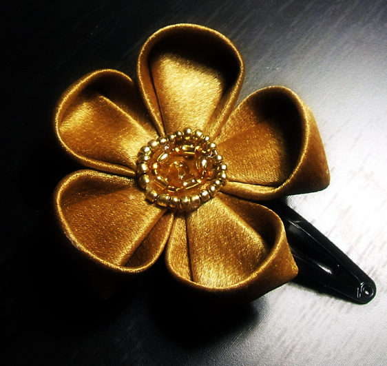 Gold Kanzashi