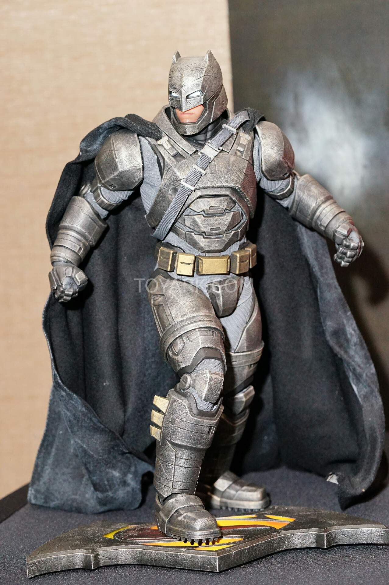 Batman V Superman : DOJ - ARMORED BATMAN