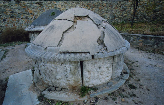 Tianyi Mu  The Grave of the Eunuch Tianyi Beijing