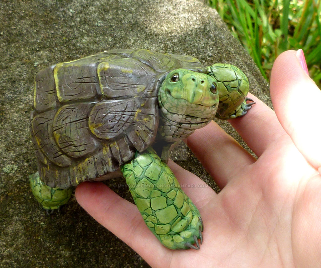 Polymerclay Turtle sculpture