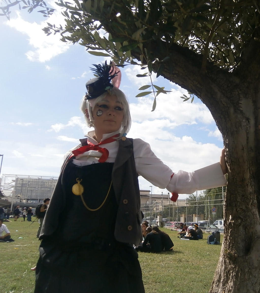 White rabbit cosplay by mory-chan on DeviantArt