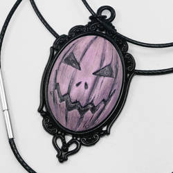 Jacko Cameo Necklace in Groovy Grape