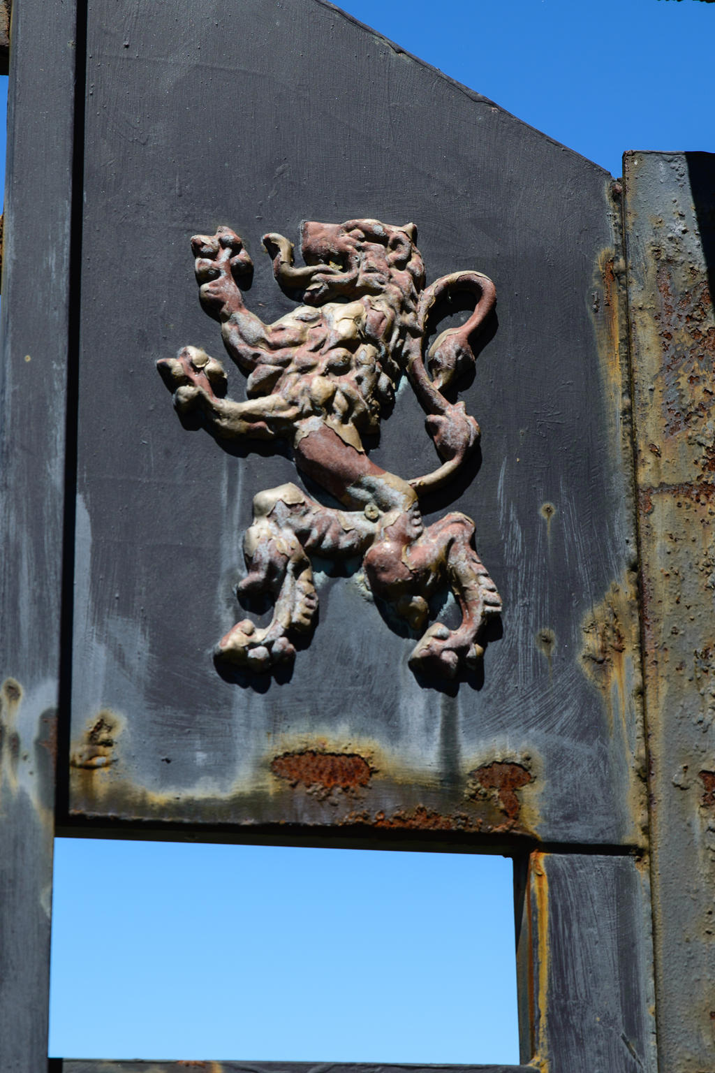 Wrought Iron Lion Crest Symbol
