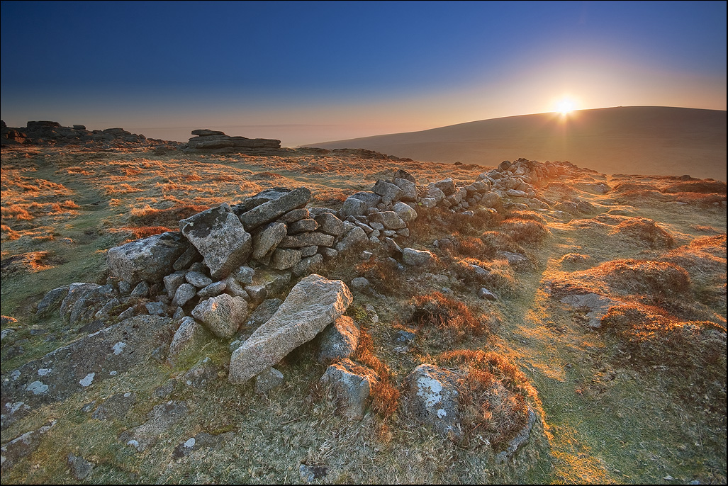 sunrise on the hangman