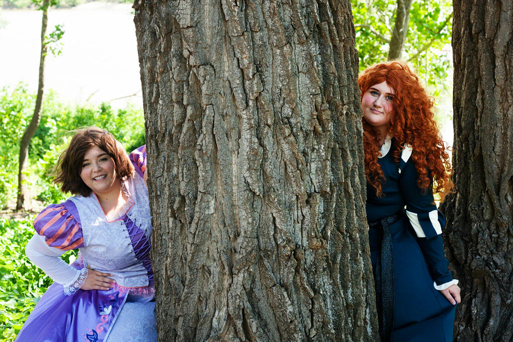 Rapunzel and Merida by Labyrinthinwyrm on DeviantArt