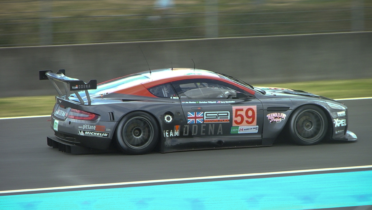 Team Modena Aston Martin DBR9