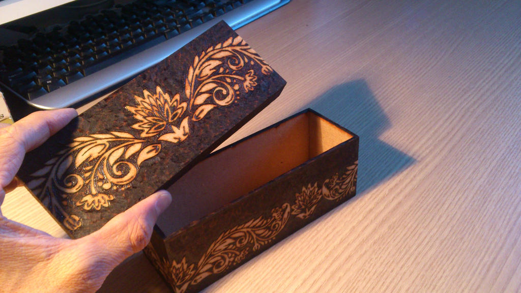 Classic style pyrography box by tiagoianuck on DeviantArt