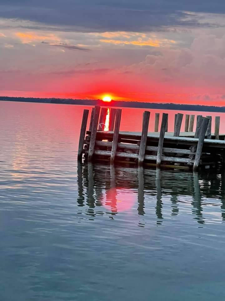 Rubescent Sunset Ruby red sunset by MrReaperx on DeviantArt