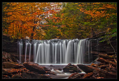 Fall at the Oneida Falls