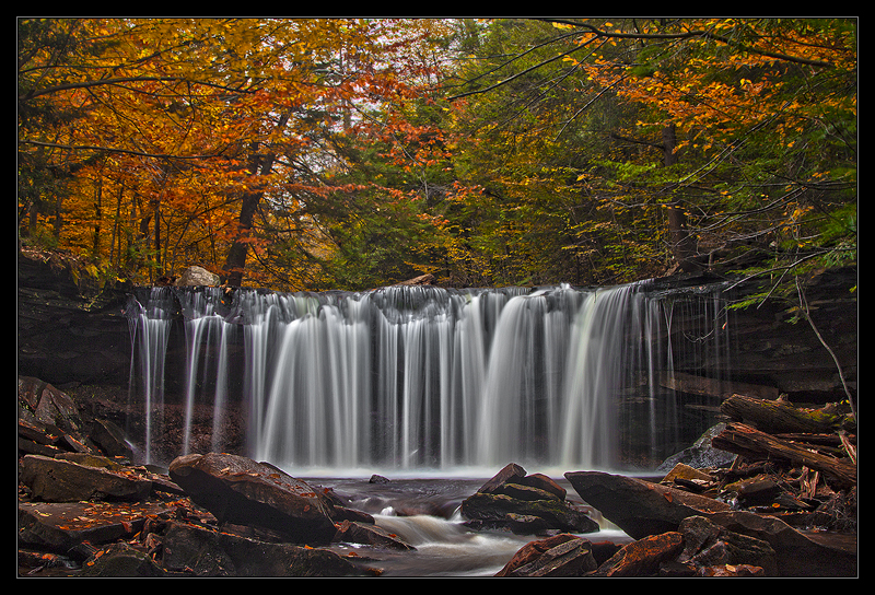 Fall at the Oneida Falls