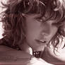 Milla Jovovich wallpaper 2