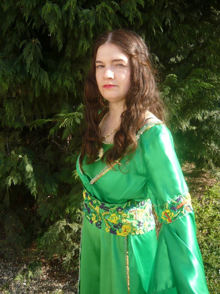 morgana green dress Green velvet cape Lady Morgana