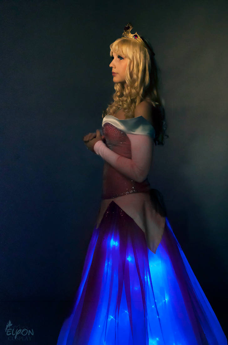 Hail To The Princess Aurora By Elyoncosplay On Deviantart