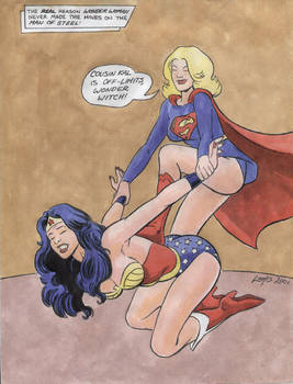 Supergirl vs Wonder Woman