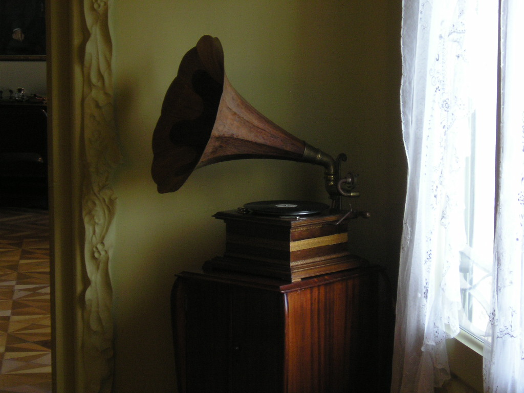 old gramophone