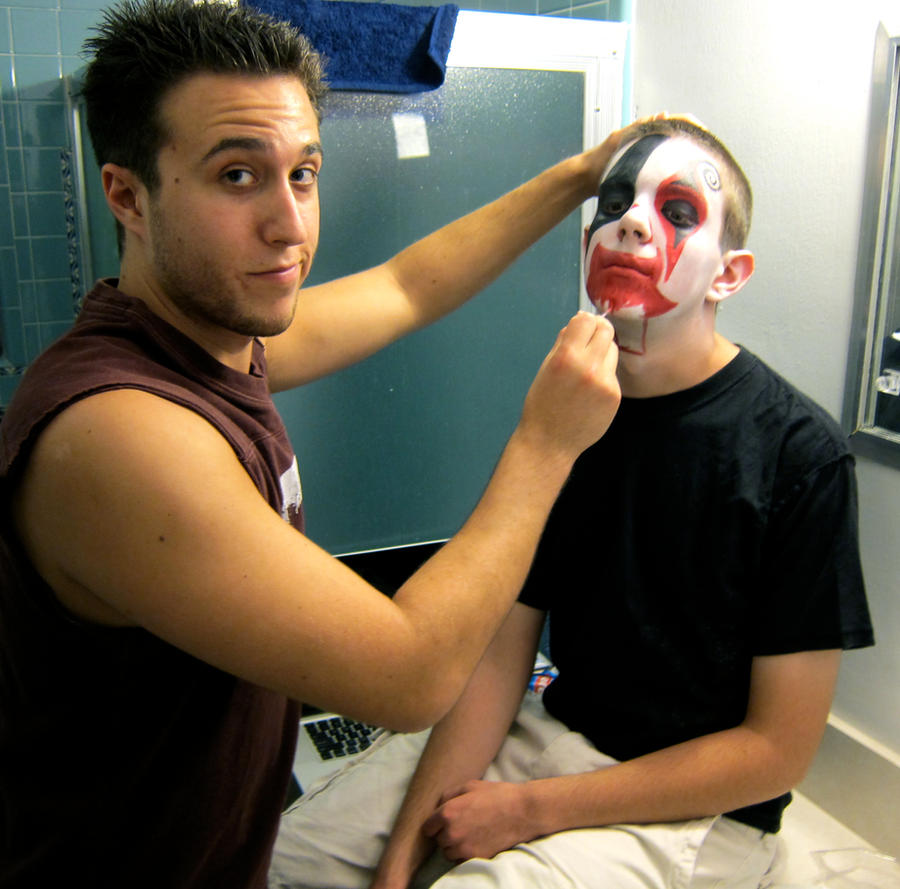 Me facepainting a killer clown