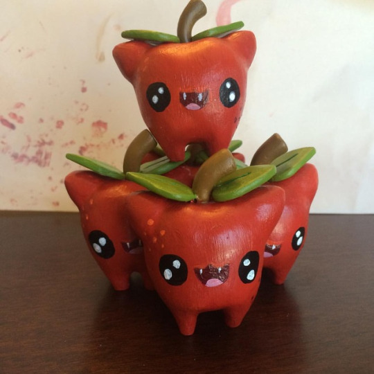 Capple Figurines