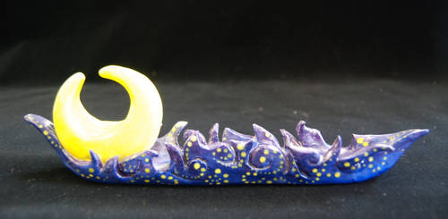 moon and water incense burner