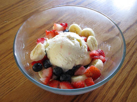 Fruits and Vanilla Ice Cream dessert